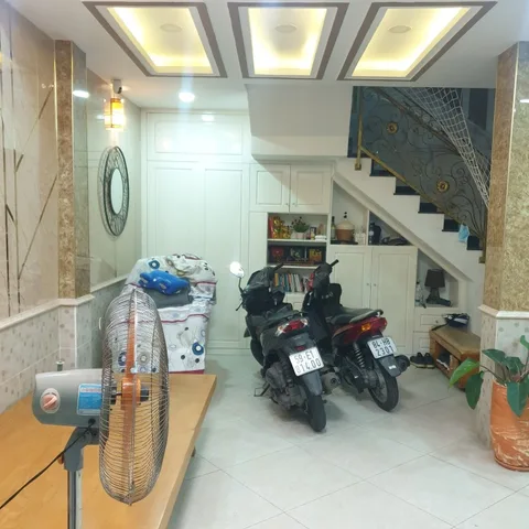 CHDV nội thất VIP Nguyễn Xí, P.13, Bình Thạnh, 6x7m, 5 tầng, chỉ 8.9 tỷ