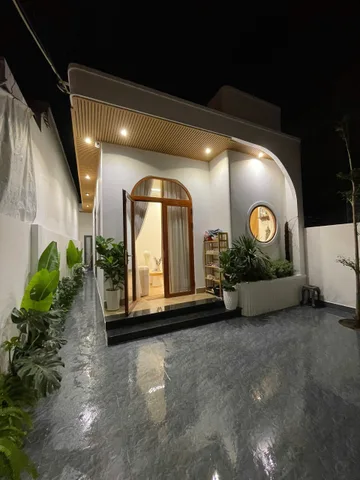 Nhà c4 sân vườn mới xây đường ôtô - sau lưng BV Yersin Mỹ Gia - Thủy Tú - Vĩnh Thái - Nam Nha Trang. Dt 114.6m2. Giá 3.9 tỷ