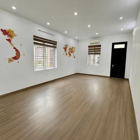 Cho thuê Nhà riêng 160m2 giá 25 triệu tại Đường Hoàng Minh Thảo - Chọn - Phường Lê Chân Hải Phòng
