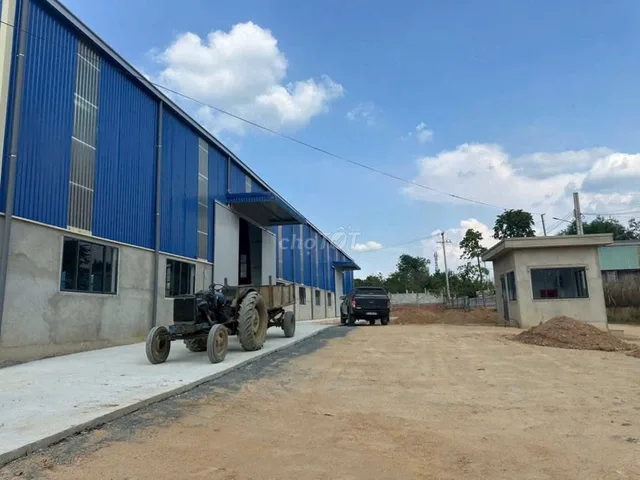 Cho Thuê 2500m2 Xưởng Tân Uyên ,PCCC tự động ,Giấy tờ đầy đủ ,cont 40f lh