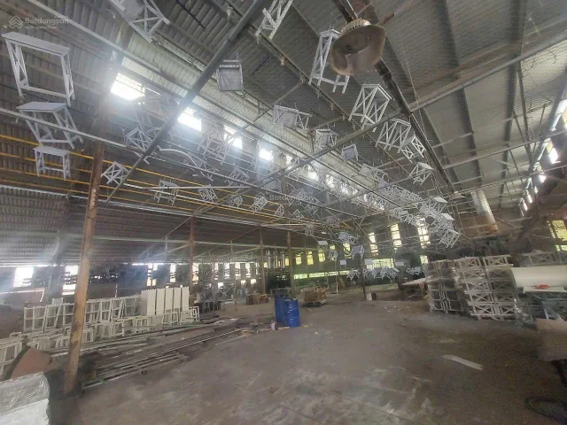 Cho thuê xưởng 1800m2.Có sẵn máy móc và chuueenf sơn cho ngành gỗ ,Tân Hiệp,Khánh Bình ,Tân uyên,BD