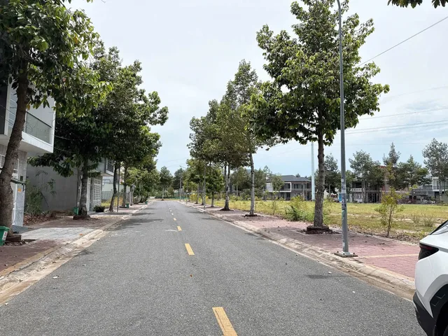 BÁN NHANH ĐẤT MẶT TIỀN LÊ CHÂN – LONG TÂM, BÀ RỊA | 112M² FULL THỔ CƯ –GẦN SÂN BÓNG ĐÁ LONG TÂM GIÁ 2,65 TỶ