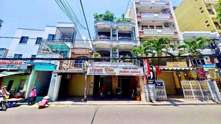 Bán Nhà riêng 219.2m2 có sẵn 219.2 m2 thổ cư giá 35 tỷ tại Đường Phan Chu Trinh Phường Xương Huân Thành phố Nha Trang Khánh Hòa