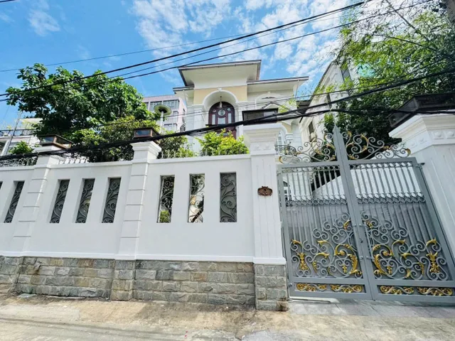 🌟 THẢO ĐIỀN – BIỆT THỰ MT SỐ 8 ĐƯỜNG SỐ 42 – 14x26M – HẦM + 3 TẦNG – SÂN VƯỜN + HỒ BƠI – GIÁ 72 TỶ!