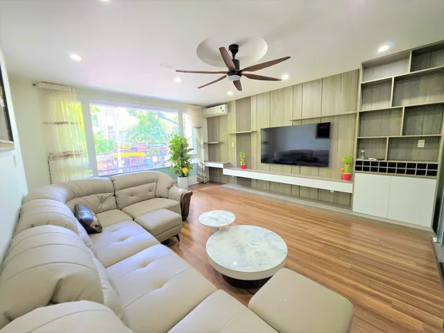 TỐT NHẤT Ở & KINH DOANH 3.5 tầng mặt tiền TIỂU LA Hoà Cường THANG MÁY