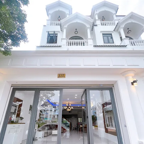 Chính chủ bán nhà mặt tiền dự án - 5 lầu, 80m2 - Bình Chánh, TP. HCM