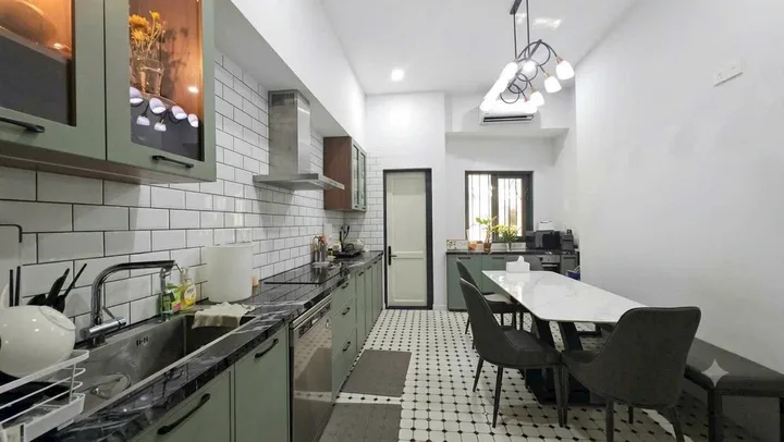 HUỲNH VĂN BÁNH HẺM XE HƠI, THANG MÁY, 5PN, FULL NỘI THẤT NHỈNH 15 TỶ