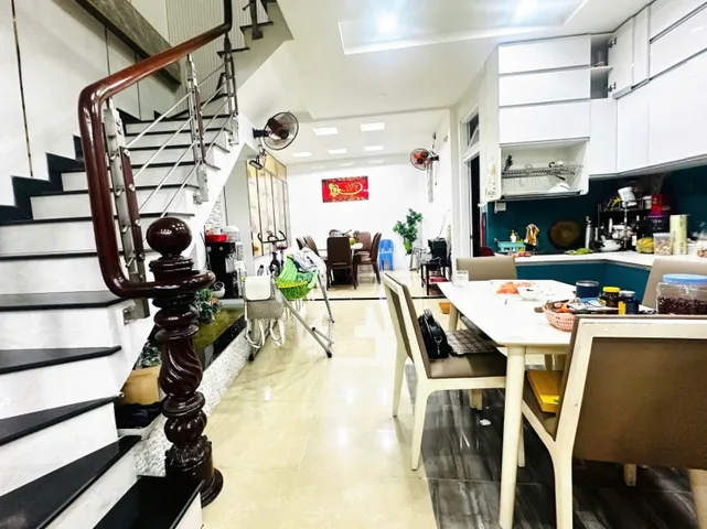 Nhà hẻm Ô tô 4 mét Lạc Long Quân, QUẬN TÂN BÌNH, 69 m2, 8.2 tỷ