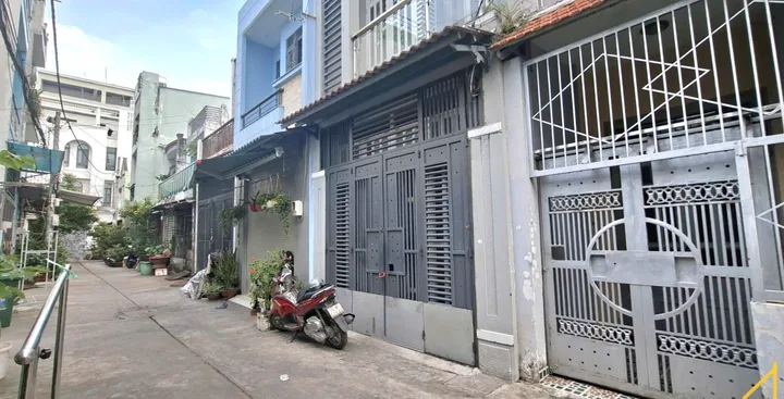 Nhà 4 tầng 56m2 Hương lộ 2, hẻm xe hơi, chỉ hơn 5ty