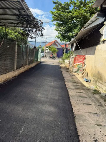 BÁN ĐẤT ĐƯỜNG Ô TÔ SAU CHI CỤC THUẾ DIÊN KHÁNH