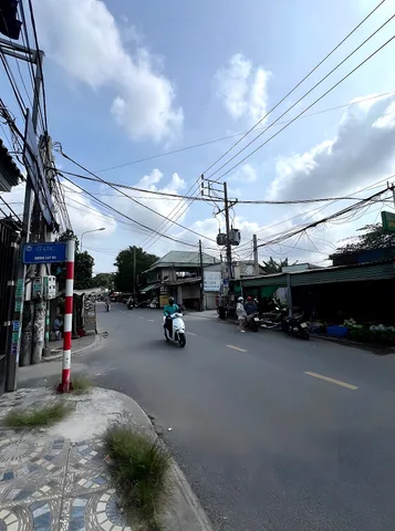 CÂY DA P.TÂN ĐÔNG HIỆP - VILLA LÔ GÓC 231M2 NGANG 8,8M 4 TẦNG - 10,6 TỶ