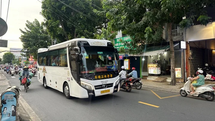 Bán Nhà 2 tầng Đường Tân Quý Tân Phú