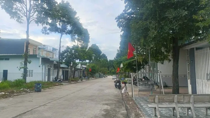 Bán đất trung tâm khu j mũ phước 3, dân cư đông, buôn bán tốt