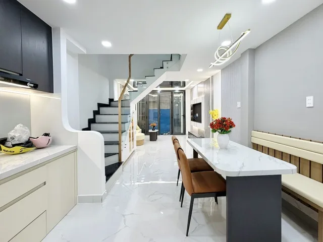 Hạ mạnh nhà HXH Hoàng Văn Thụ, P.9, Phú Nhuận, 34m2, 5 tầng, chỉ 8.1 tỷ