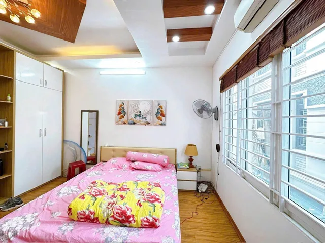 Cho thuê nhà ngõ 210 VÕ CHÍ CÔNG, Tây Hồ. 14 triệu/tháng. Ưu tiên: Hộ Gia đình, Văn phòng, KD Onl