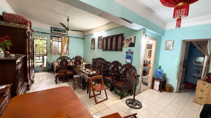 Chính chủ bán căn hộ A1 Đền Lừ 2 tầng 2 thoáng mát - 64m2
