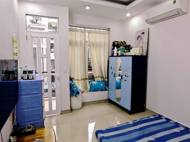 Nội thất VIP, sổ A4 Huỳnh Văn Bánh, P.17, Phú Nhuận, 35m2, 4 tầng, chỉ 8 tỷ
