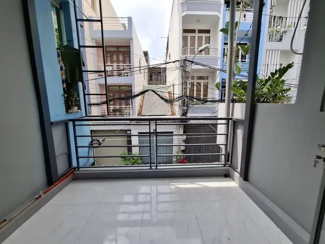 Đường QH 10m, sổ A4 Huỳnh Văn Bánh, P.14, Phú Nhuận, 44m2, 2 tầng, chỉ 8 tỷ