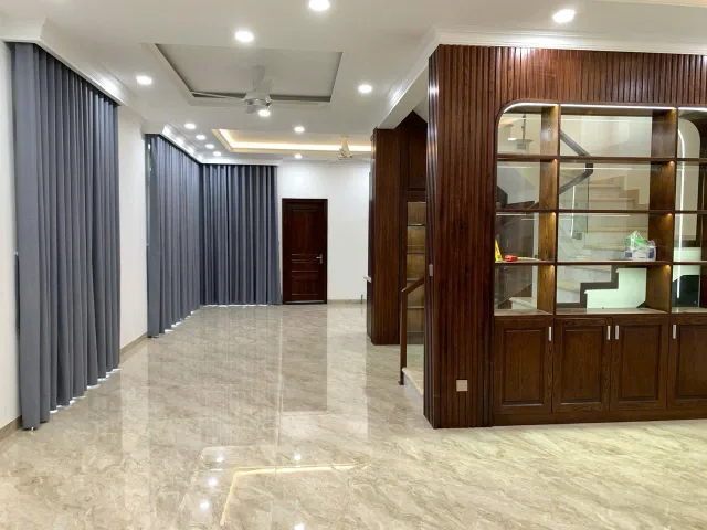 Cho thuê biệt thự ở liền KDC Đông dương 5 phòng ngủ, nhà mới, 22 triệu/tháng