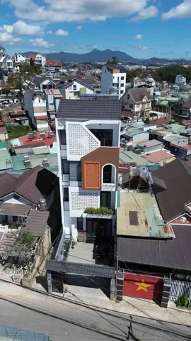 Bán Khách sạn 64m2 có sẵn 64 m2 thổ cư giá 11 tỷ tại Đường Ngô Thì Sỹ Phường 4 Thành phố Đà Lạt Lâm Đồng