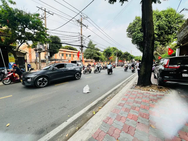 Đất xây CHDV ngay ĐH Ngân Hàng - 138m² (6x23) - Xây dựng 5 tầng.
