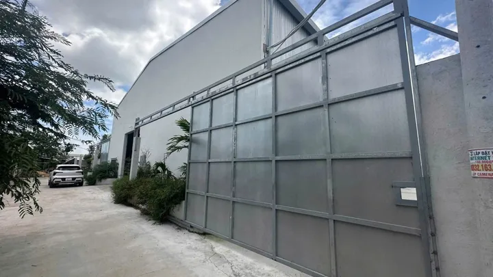 Bán nhà xưởng hẻm beton xe tải xã Vĩnh lộc B tdt 1430m2( 1250m2 thổ) xd 500m2 giá 23 tỷ