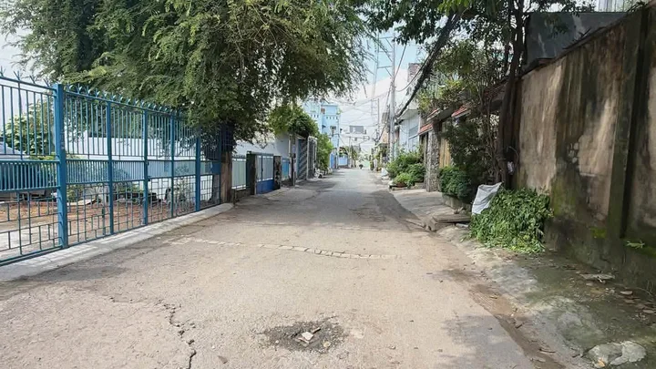 Bán nhà 2 mặt tiền gần chung cư an bình sổ riêng thổ cư