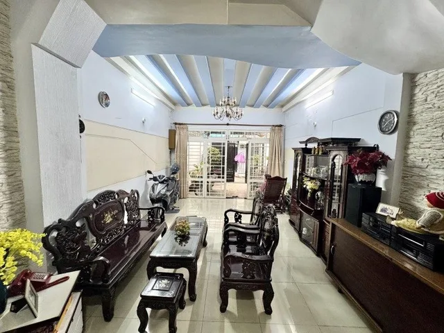 Giảm mạnh nhà HXH Nguyễn Đình Chiểu, P.3, Phú Nhuận, 4.3x18m, 4 tầng, chỉ 12.9 tỷ