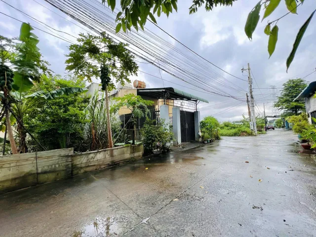 Gia đình anh chủ kẹt tiền cần bán lô đất góc 2 mặt tiền đường nhựa SHR nằm ngay cây xăng Đức Hưng Trảng Dài