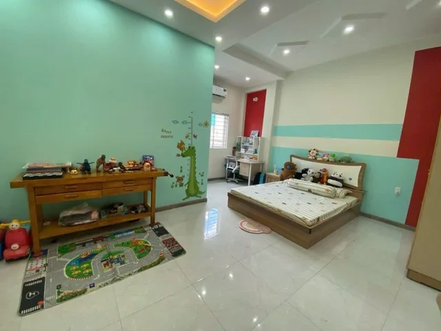 Biệt thự sổ A4 Vũ Tùng, P.2, Bình Thạnh, 6x18m, 3 tầng, chỉ 19 tỷ