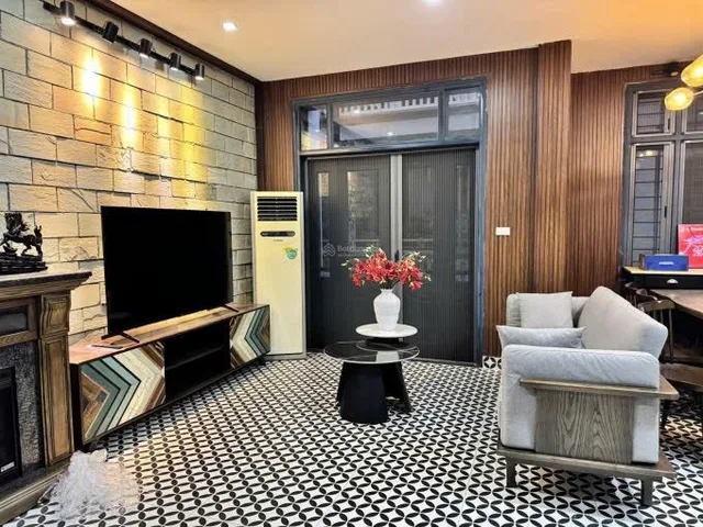Nhà đẹp, ô tô đỗ, KD, nội thất xịn Dịch Vọng, Cầu Giấy 50m x 5T giá 30 triệu