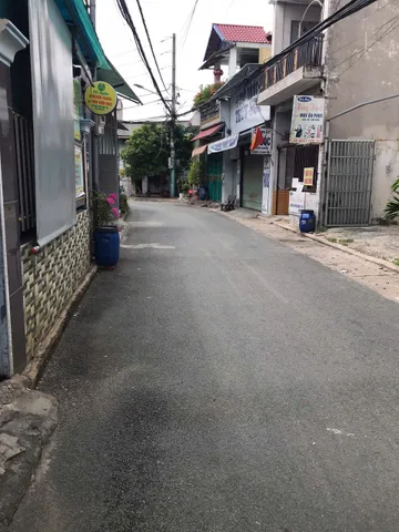 Bán Nhà trọ 163m2 có sẵn 130.5 m2 thổ cư giá 6 tỷ tại Đường Nguyễn Thị Minh Khai - Chọn - Phường Dĩ An TP. Hồ Chí Minh