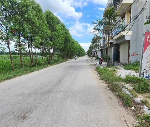 Bán Đất Trục Hàng Cây Đồng Nhỏ, Quang Châu, Bắc Giang Mt 4m Dt 72m2 Giá 4.6 Tỷ lh e Điệp 0395777369
