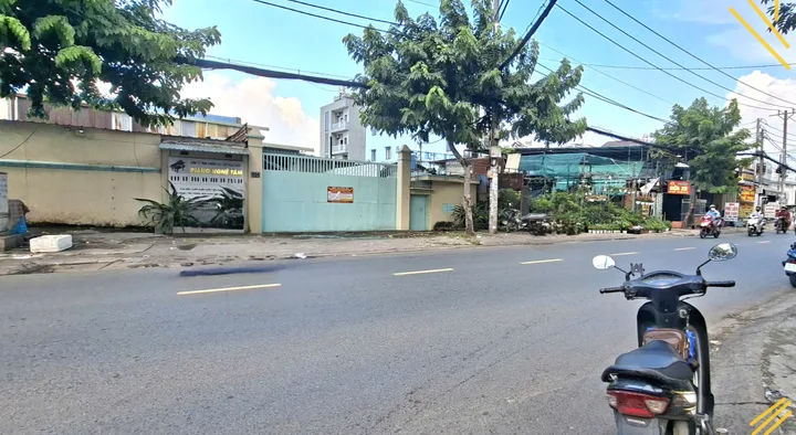 Nhà Hương lộ 2 68m2 hẻm xe tải, nhỉnh 5ty
