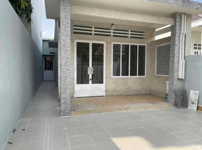 Bán gấp căn nhà ở Thới Tam Thôn, Hóc Môn, dt 98m2, 890 triệu, Sổ hồng riêng