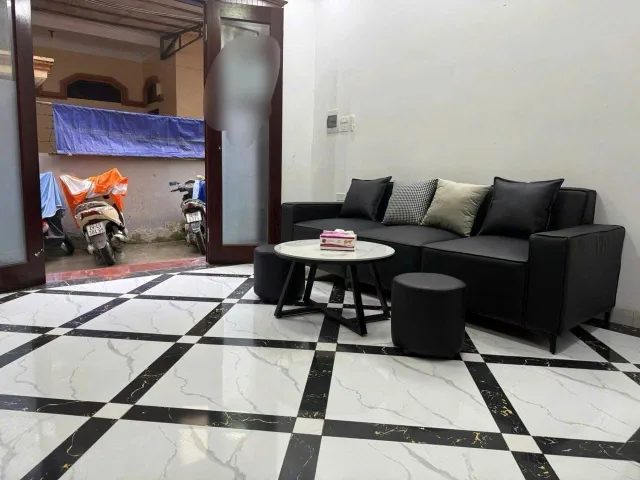 Cho thuê Nhà riêng 35m2 5 tầng xây mới 4 ngủ Phú Diễn, Bắc Từ Liêm, 12tr/tháng
