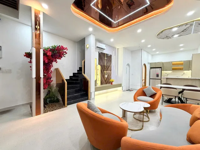 NƠ TRANG LONG 64M2 NGANG 5M 4PN FULL NỘI THẤT CÓ NGỦ TRỆT 6,9 TỶ