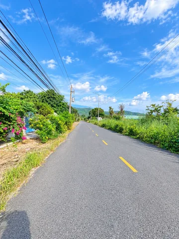 BÁN ĐẤT MẶT TIỀN ĐƯỜNG NHỰA TÂN HÒA 1 XẸT ĐƯỜNG HỘI BÀI CHÂU PHA SỔ RIÊNG GIÁ 1 TỶ 2