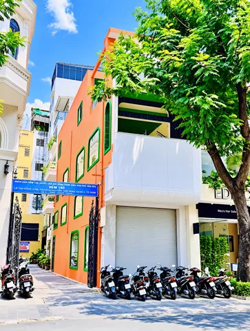 ❇️❇️ Cho Thuê Nhà GÓC 2MT: 98 Lê Thị Hồng Gấm - Quận 1 - 4.2x19m, 5 tầng