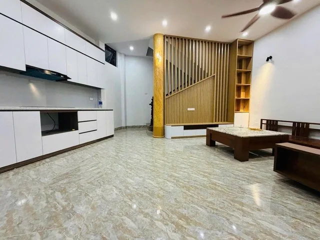 BÁN NHÀ HOÀNG SÂM - CẦU GIẤY - MẶT TIỀN 7.5M 5 TẦNG - SÁT PHỐ (37M² - 9 TỶ)