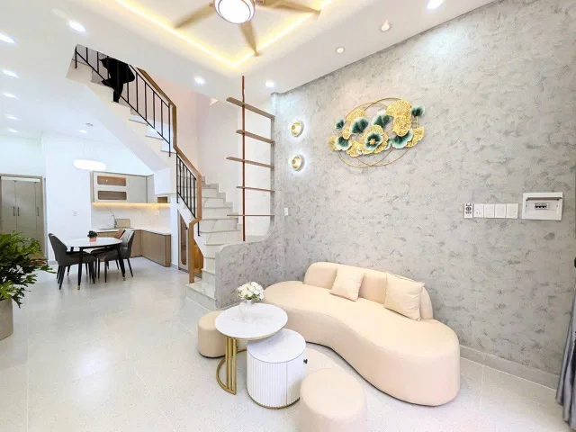 Bán Nhà riêng 50m2 có sẵn 50 m2 thổ cư giá 7.35 tỷ tại Đường Hoàng Hoa Thám Phường 07 Quận Bình Thạnh TP. Hồ Chí Minh