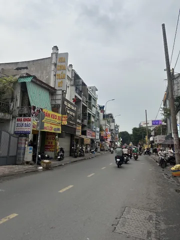 MẶT TIỀN KINH DOANH LƯU NHÂN CHÚ - NỠ HẬU TÀI LỘC - TRUNG TÂM TÂN BÌNH - 3 TẦNG BTCT