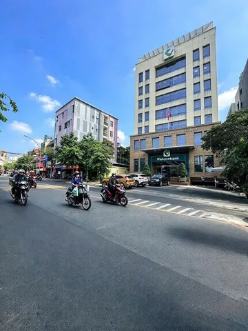 BÁN NHÀ MẶT TIỀN ĐẶNG VĂN BI, THỦ ĐỨC-160M2 (6 TẦNG)- DÒNG TIỀN 200TR/THÁNG- 24 TỶ