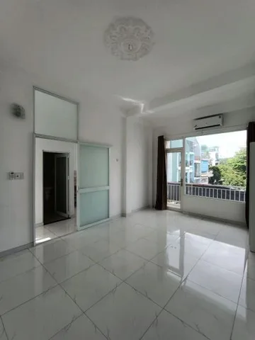 MẶT TIỀN KINH DOANH - CHDV - KHU BÀU CÁT  GẦN NHÀ T3