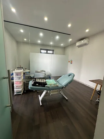 BIỆT THỰ MẶT TIỀN KINH DOANH KHU VIP TÂN BÌNH - GẦN NHÀ GA T3- NGANG 6 X 30 - 3 TẦNG -