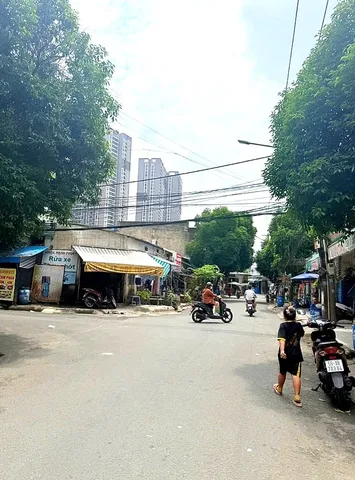 ĐƯỜNG SỐ 5 P.DĨ AN - MẶT TIỀN 158M2, DÃY TRỌ ĐANG THU 22TR/THÁNG - 10,8 TỶ