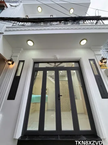 Nhà đẹp ngay quận tân phú, sát mặt tiền, 2 tầng, 2 phòng ngũ, 2 wc, 2 ban công. Chỉ 3 ty4.