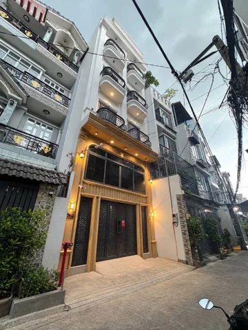 🏢 TÒA NHÀ 6 TẦNG – THANG MÁY – 15 PHÒNG KHÉP KÍN