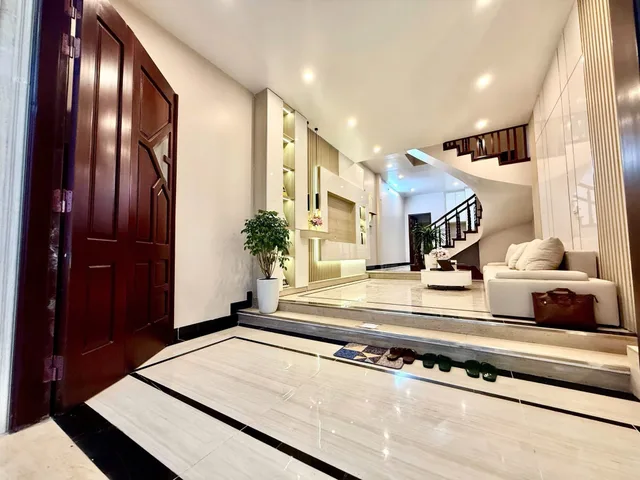 Bán nhà 55m² ngõ 254 Minh Khai Hoàng Mai, 4 tầng, 5 phòng ngủ đẹp