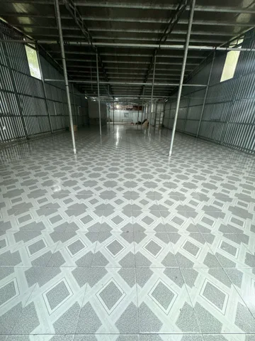 Cho thuê Kho, nhà xưởng 380m2 giá 10 triệu mặt tiền đường xe container tại Giồng Trôm Bến Tre